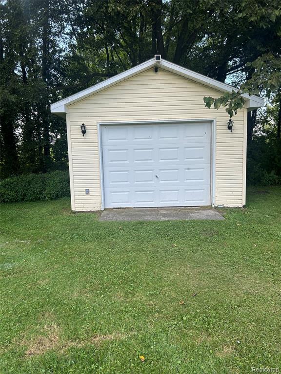 270 W Winds Drive, Almont, MI 48003 — Photo 5