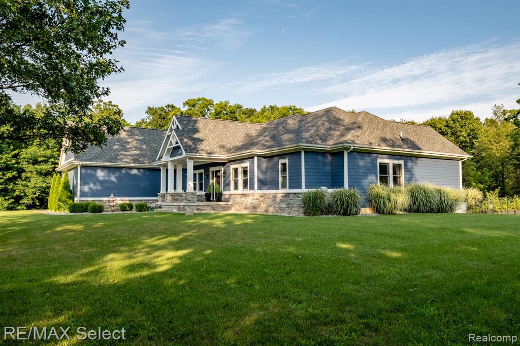 9388 MCMULLEN Circle, Fenton, MI 48430 — Photo 59