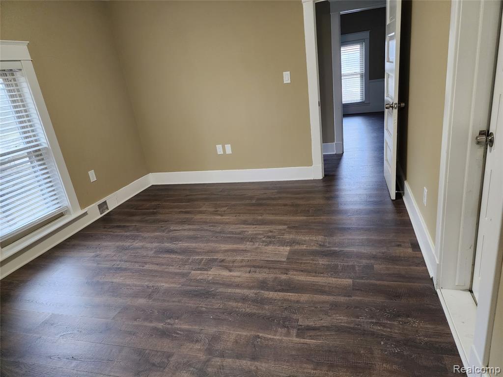 8164 Perry Road, Grand Blanc, MI 48439 — Photo 7