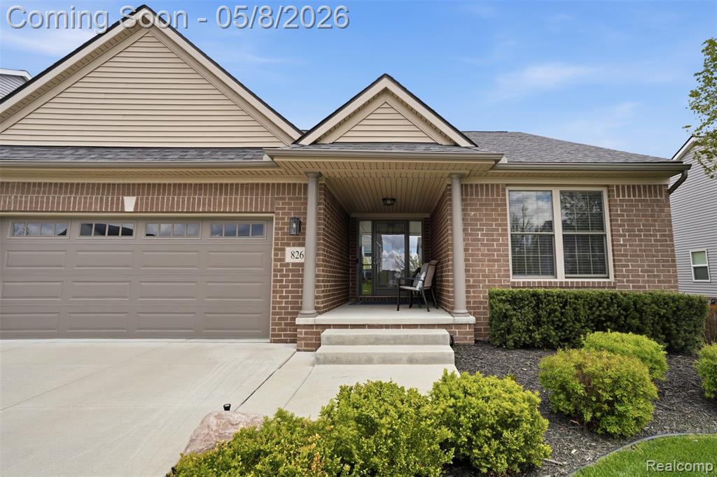 826 Kestrel Court, South Lyon, MI 48178 — Photo 2