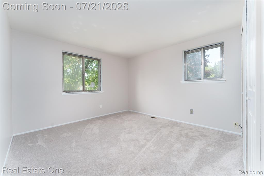 4069 Village Square, Brighton, MI 48114 — Photo 23