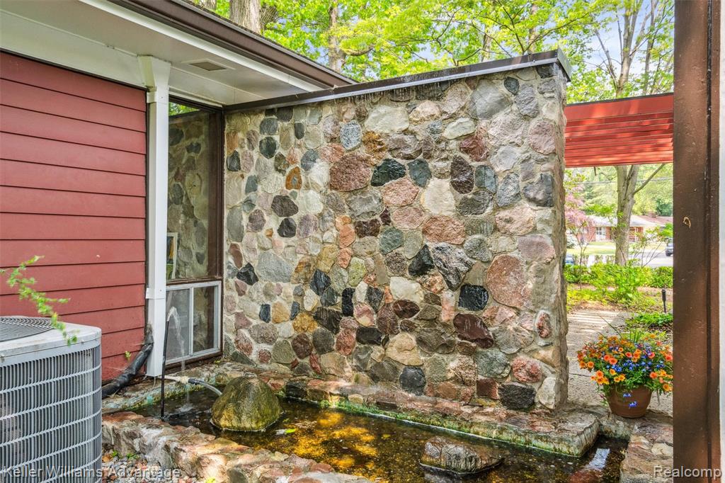 5959 Rosetta Street, Dearborn Heights, MI 48127 — Photo 41