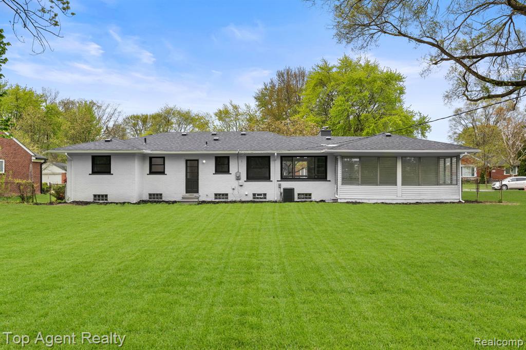19771 Old Homestead Drive, Harper Woods, MI 48225 — Photo 35