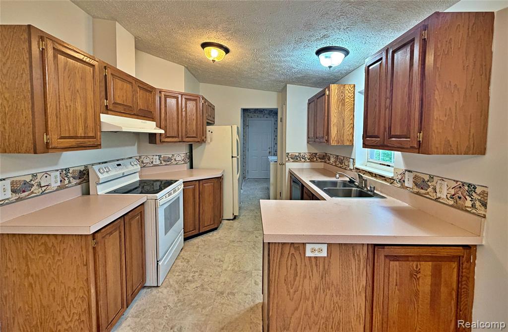 2801 Lackie Road, Filion, MI 48432 — Photo 8