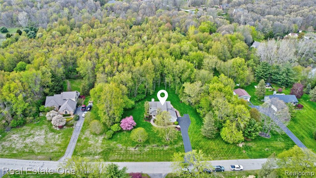 5370 Greenview Drive, Clarkston, MI 48348 — Photo 3