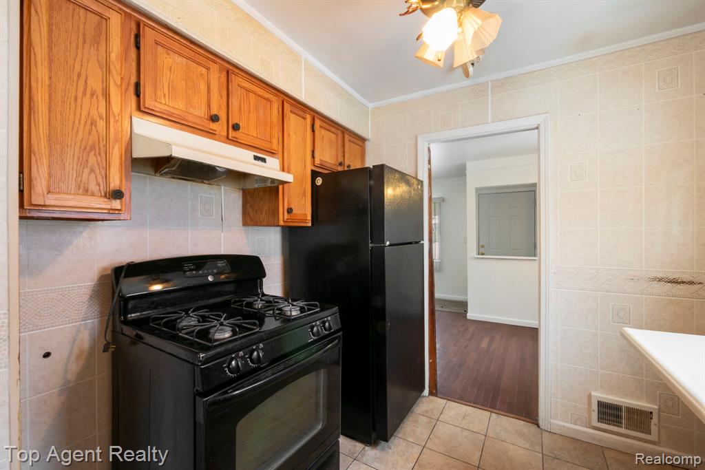 520 Linda Vista Drive, Pontiac, MI 48342 — Photo 14