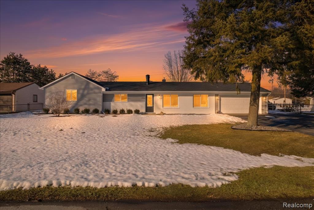 5348 Burgundy Drive, Clarkston, MI — Photo 2