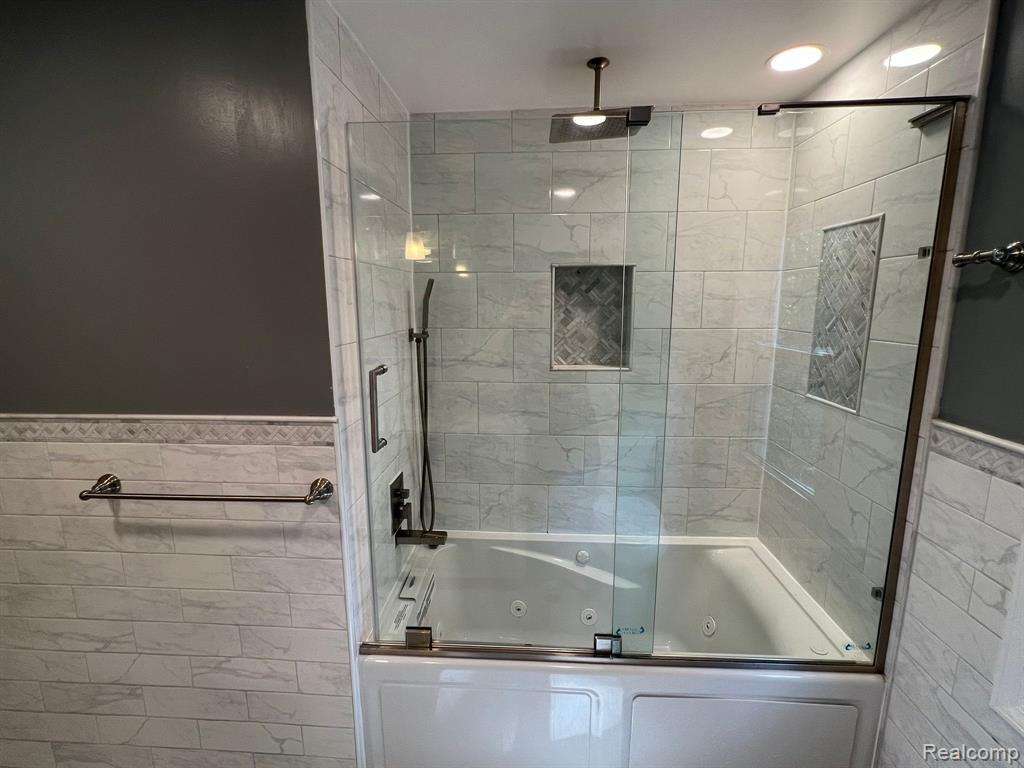 4387 PATRICK Road, West Bloomfield, MI — Photo 45