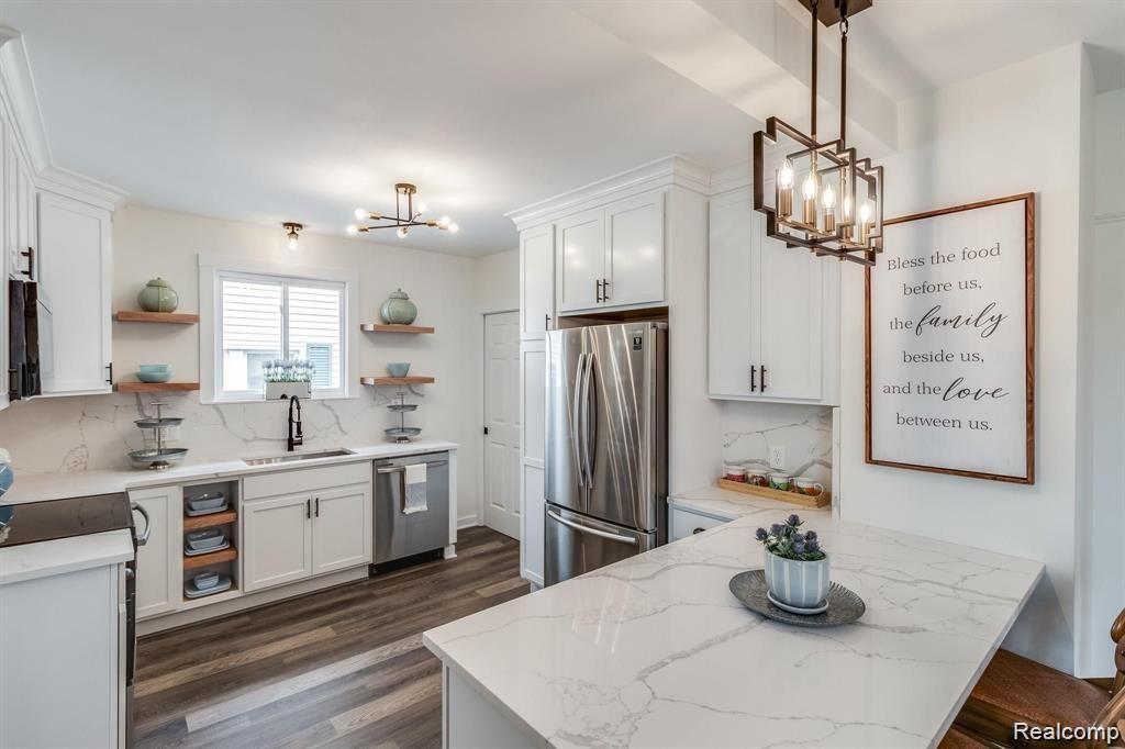 435 STARKWEATHER Street, Plymouth, MI 48170 — Photo 8