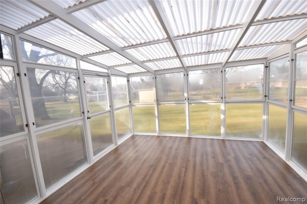 5106 Lakewood Drive, Grand Blanc, MI 48439 — Photo 12