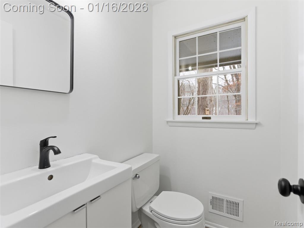 3227 Cairncross Drive, Oakland, MI — Photo 11