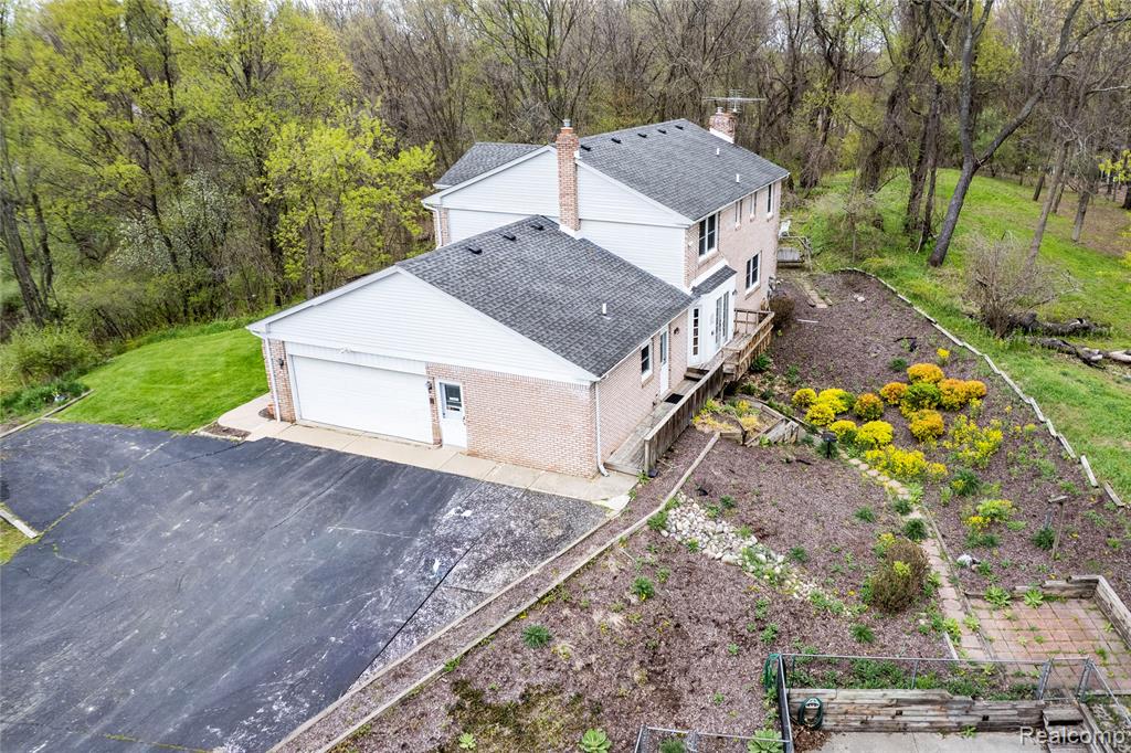 2235 Stonewall Drive, Ortonville, MI 48462 — Photo 26
