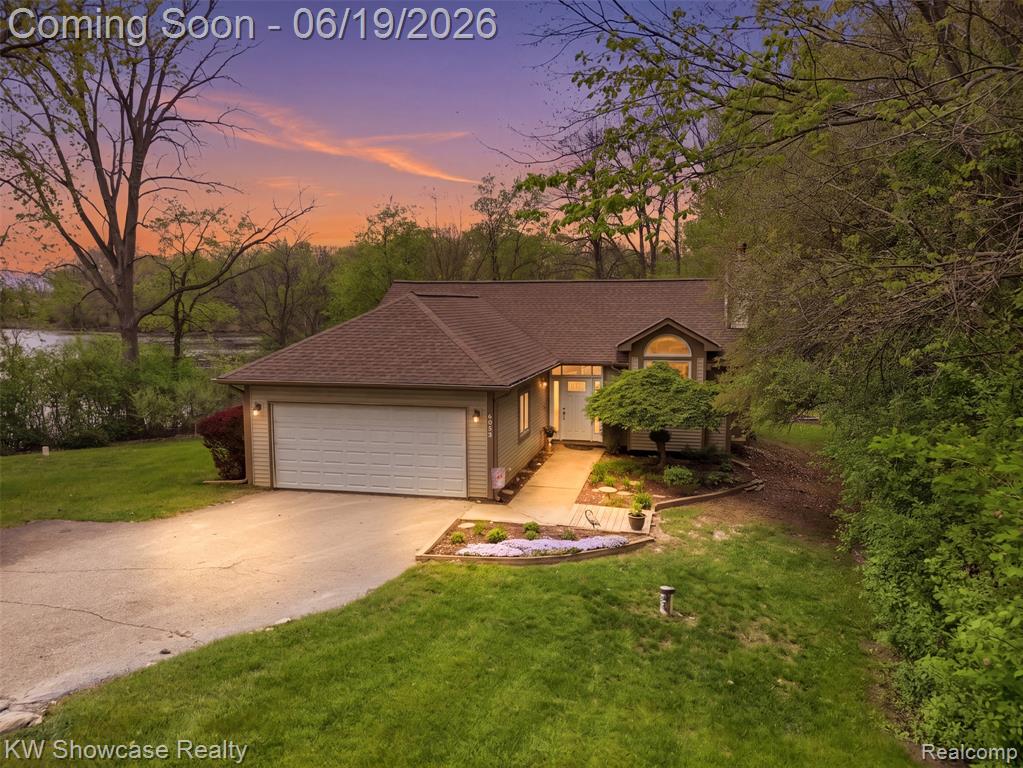 6053 N Bay, Clarkston, MI