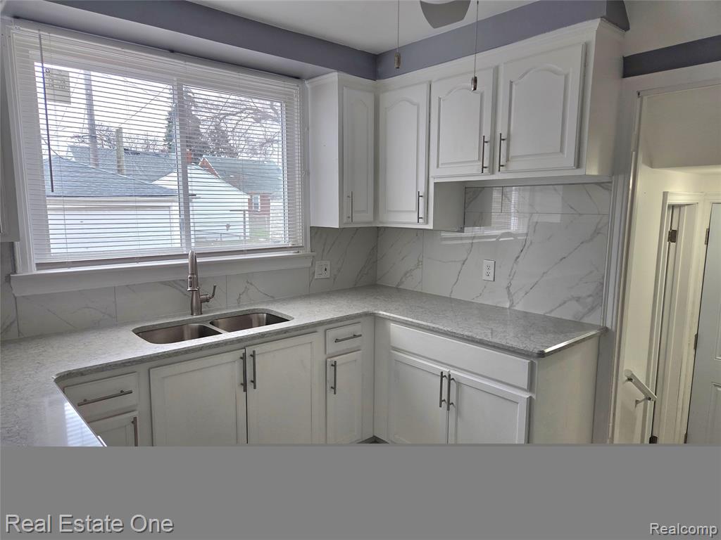 8042 Hartwell Street, Detroit, MI 48228 — Photo 7