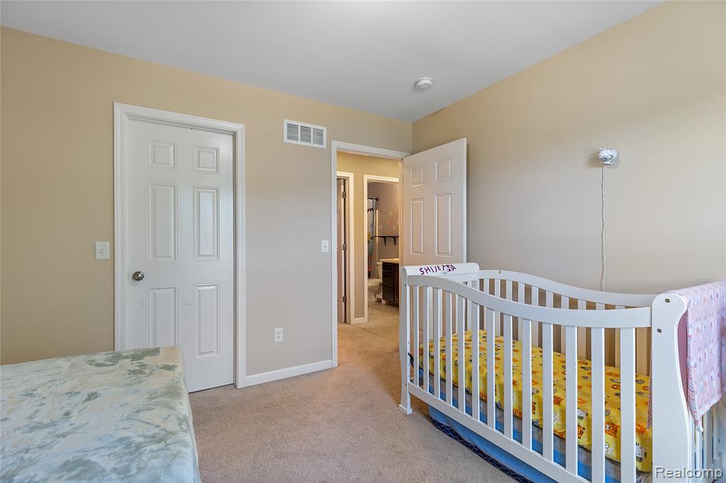 28547 Oakmonte Circle E, New Hudson, MI 48165 — Photo 34