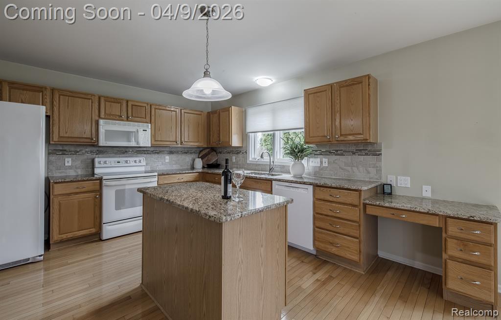5622 Wembley Court, Clarkston, MI — Photo 10