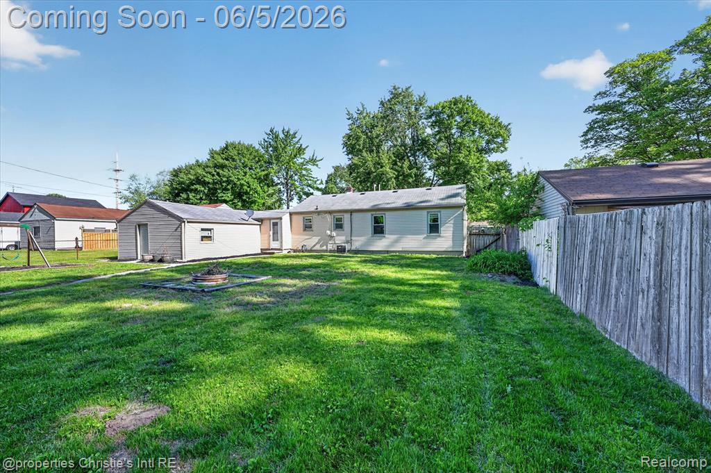39185 Chase Street, Romulus, MI 48174 — Photo 24