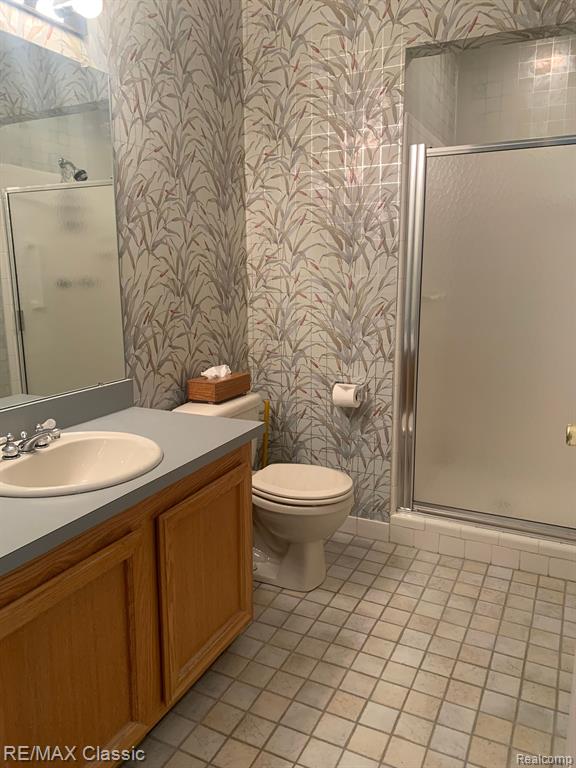 22260 PONDVIEW, Novi, MI — Photo 9