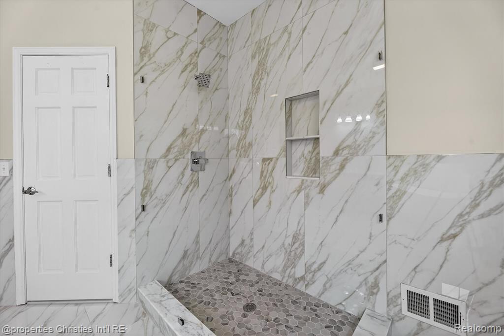 46625 Saltz Road, Canton, MI 48187 — Photo 31