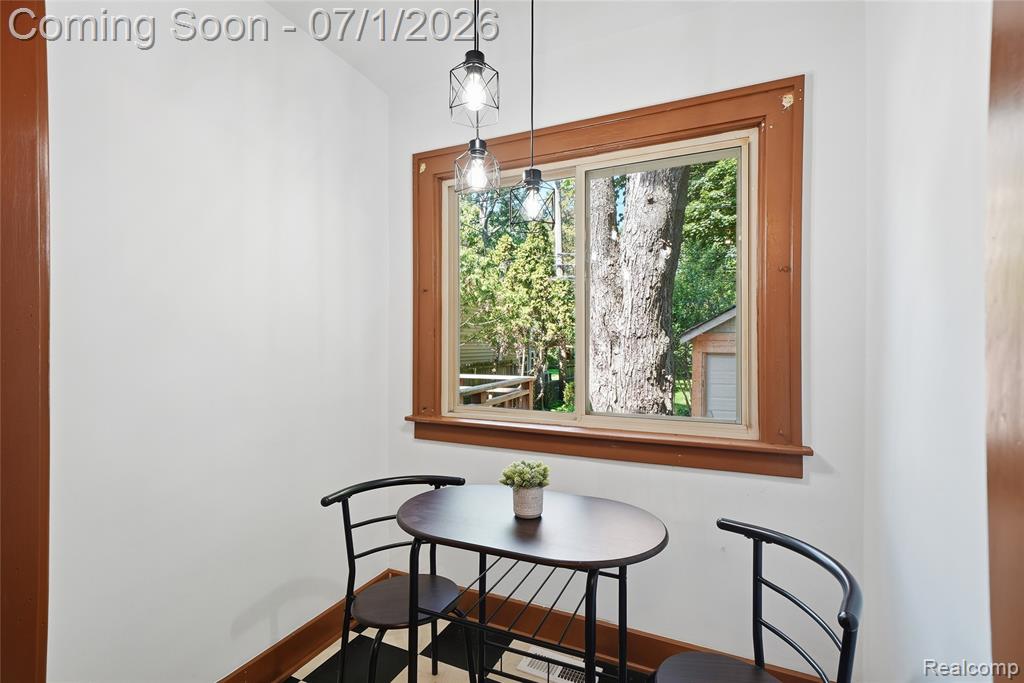 715 Laprairie Street, Ferndale, MI 48220 — Photo 16