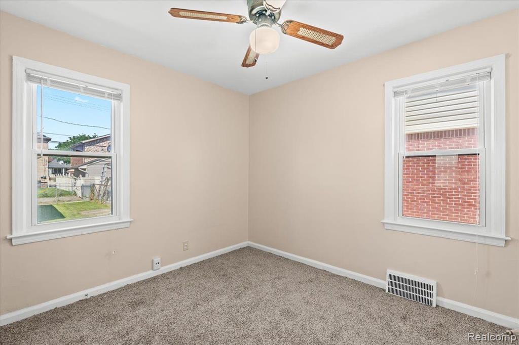 7241 PAYNE Avenue, Dearborn, MI 48126 — Photo 19