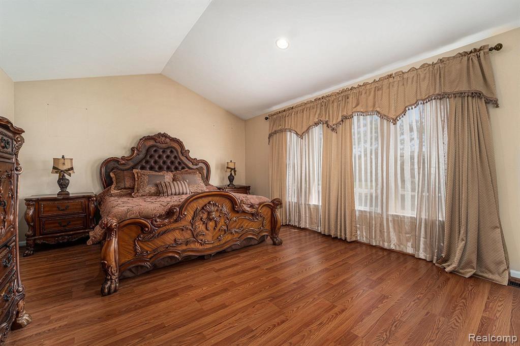 7549 ACORN HILL Court, West Bloomfield, MI 48323 — Photo 18