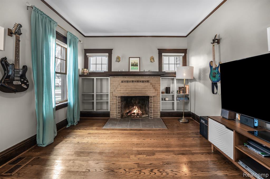720 S DORCHESTER Avenue, Royal Oak, MI 48067 — Photo 12