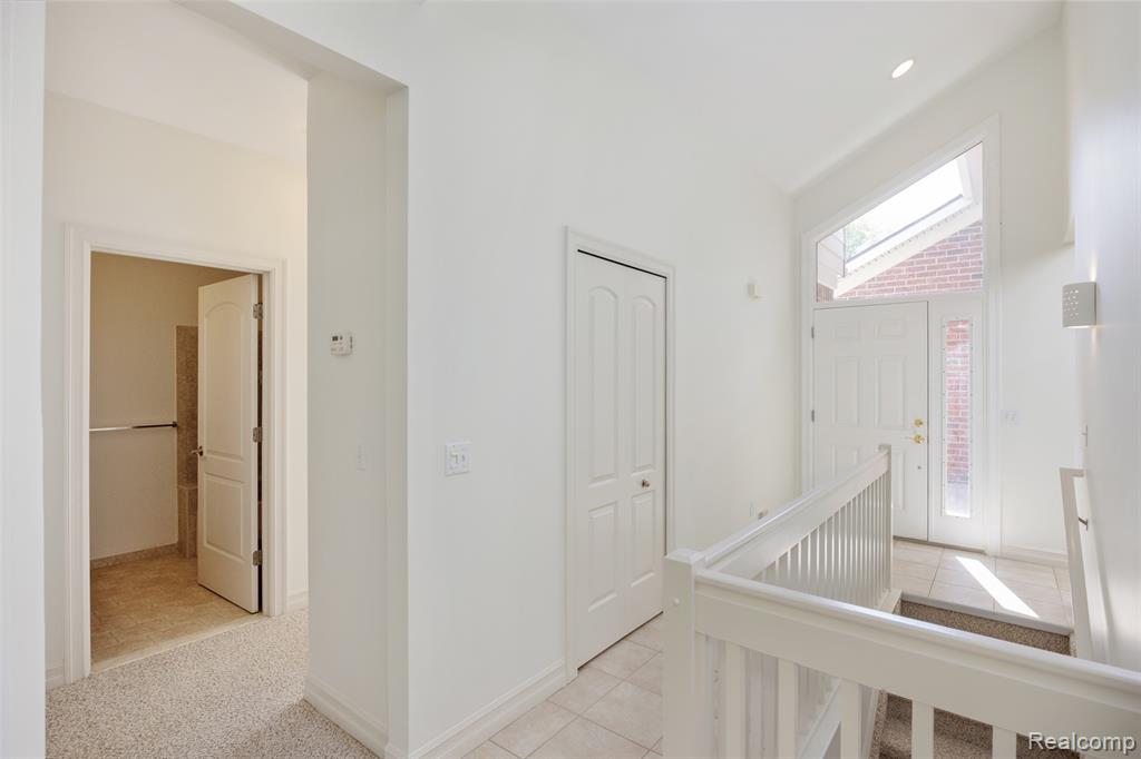 49290 Wayburn Drive, Macomb, MI 48042 — Photo 9