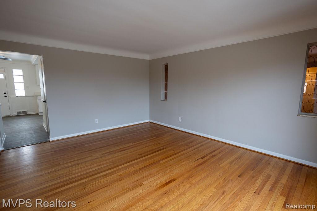 18062 Ash Avenue, Eastpointe, MI 48021 — Photo 2