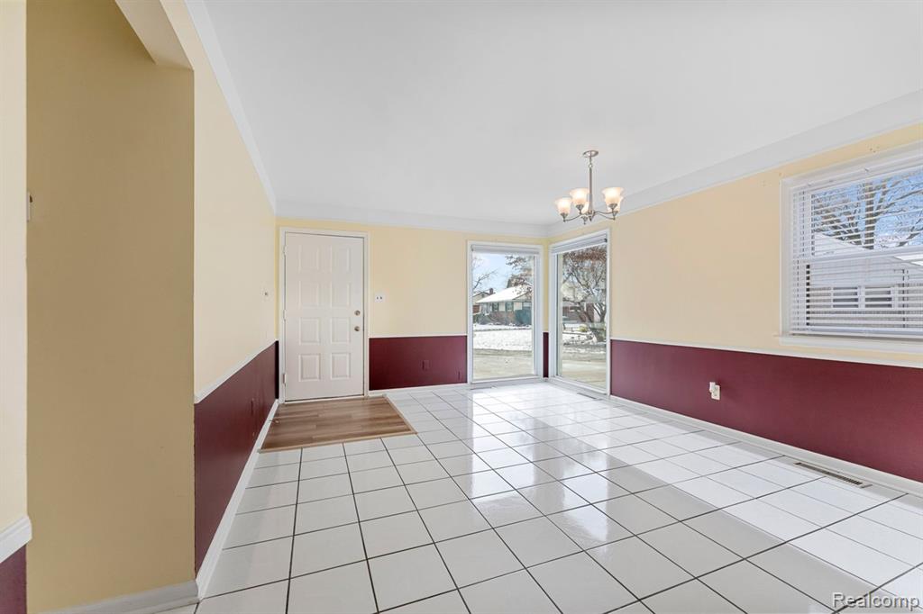 12822 Johanna Court, Riverview, MI 48193 — Photo 4