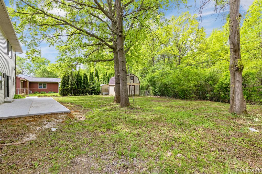 7598 Lake Park Avenue, Ira, MI — Photo 55