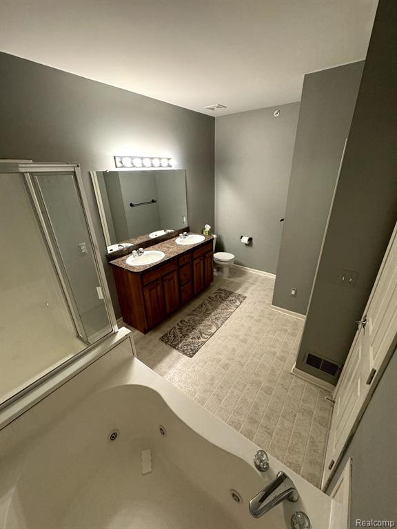 10258 CROSSVIEW Trail, Howell, MI 48855 — Photo 17