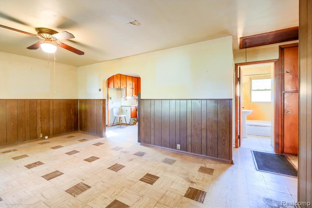 4425 West Street, Leonard, MI 48367 — Photo 9