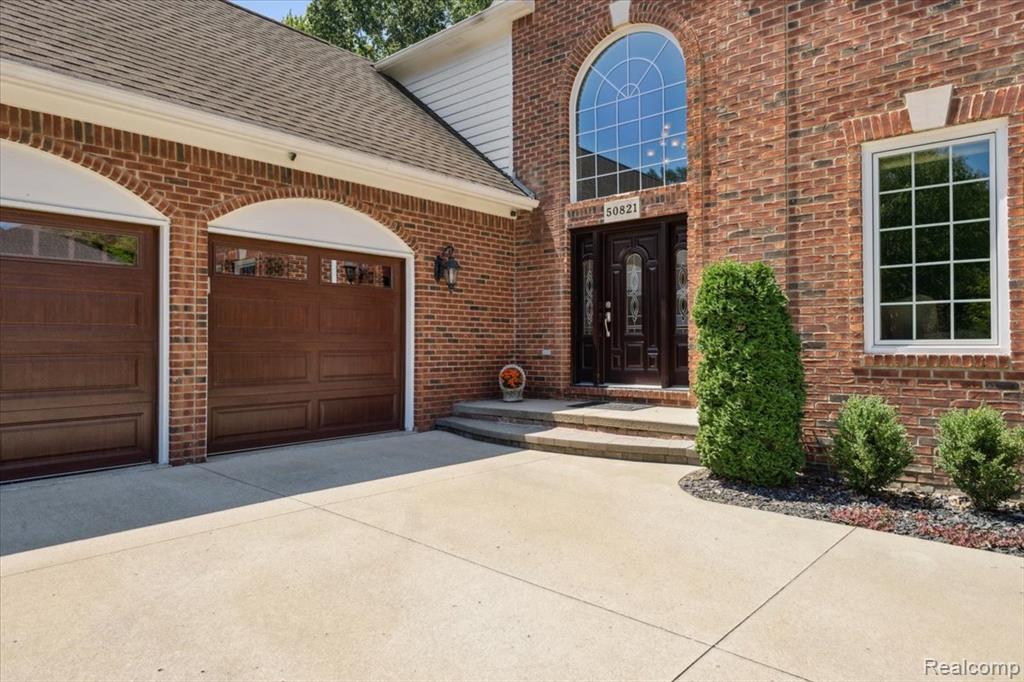 50821 Otter Creek Drive, Shelby Twp, MI 48317 — Photo 3
