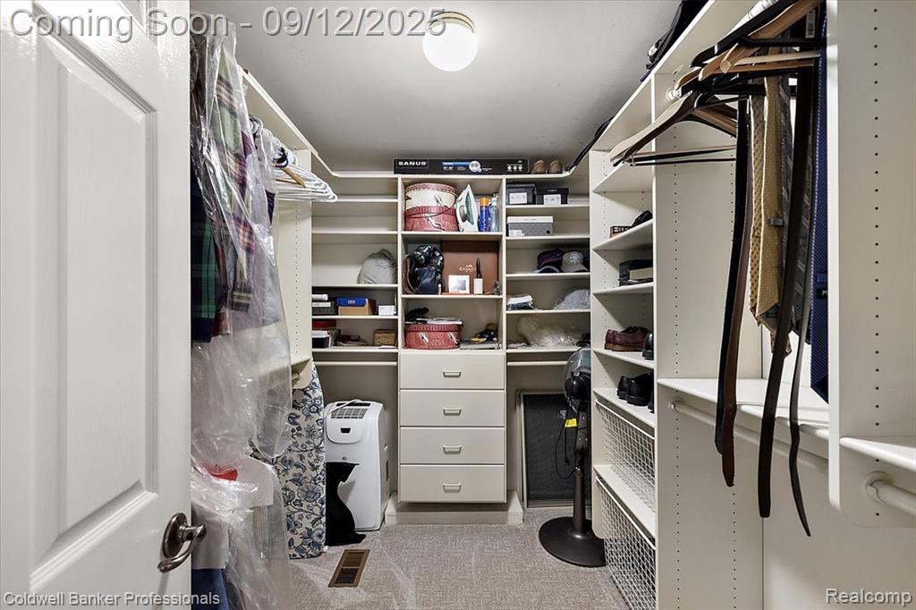 49238 Plum Tree Drive, Plymouth, MI 48170 — Photo 52
