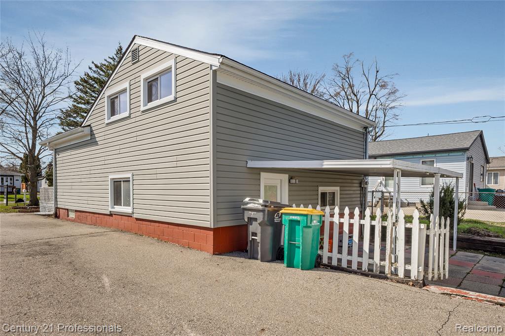 5404 Drayton Road, Clarkston, MI — Photo 23
