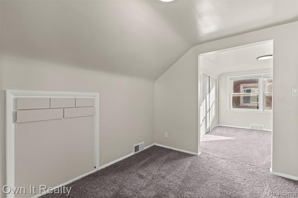 9183 Fenton Avenue, Redford, MI 48239 — Photo 21