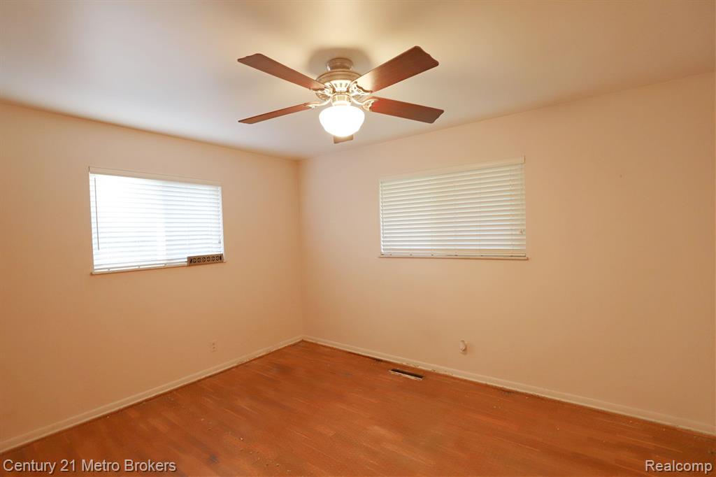 G-3366 W COURT Street, Flint, MI 48532 — Photo 15