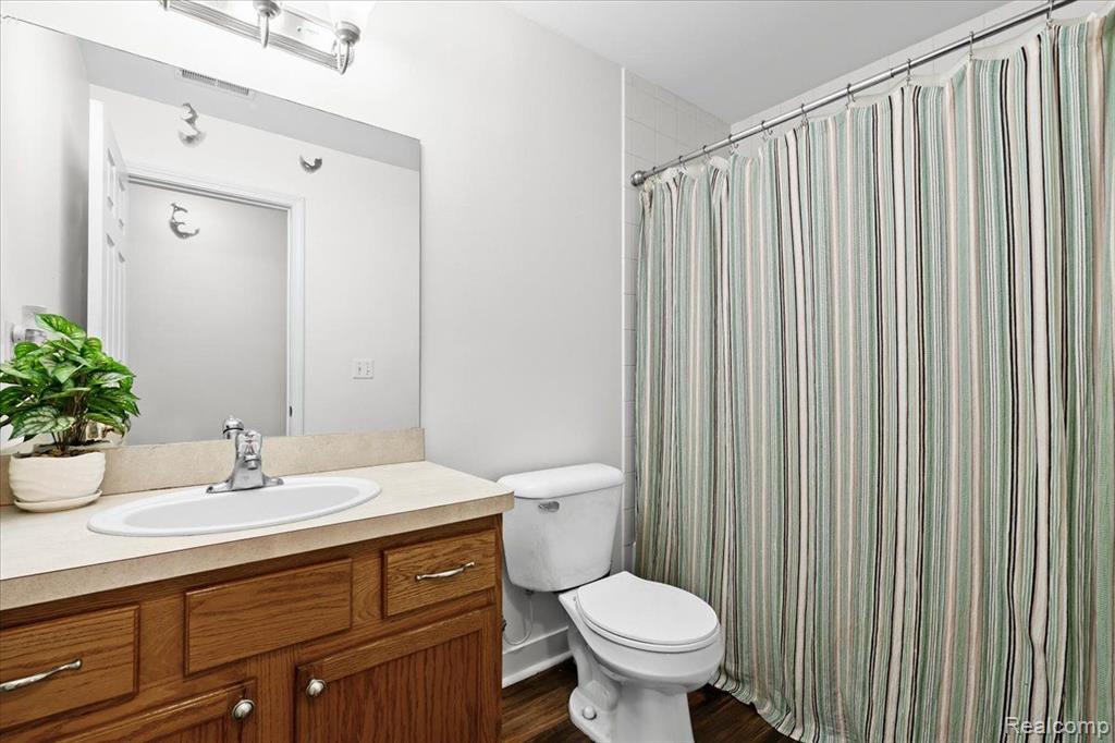 2209 SARATOGA Boulevard, Walled Lake, MI 48390 — Photo 19
