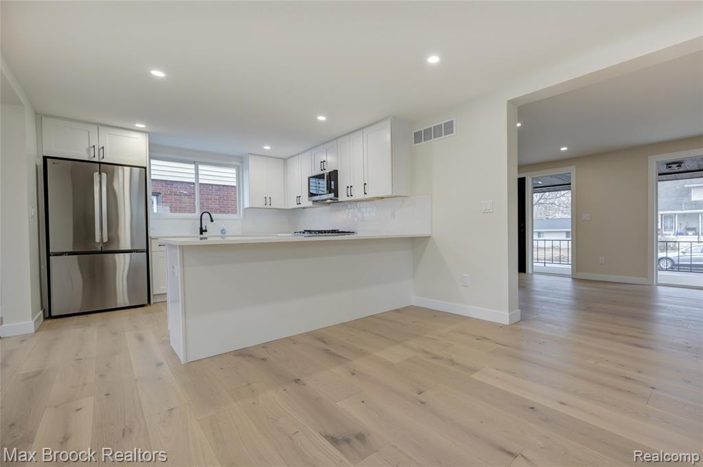 409 Baldwin Avenue, Royal Oak, MI 48067 — Photo 14