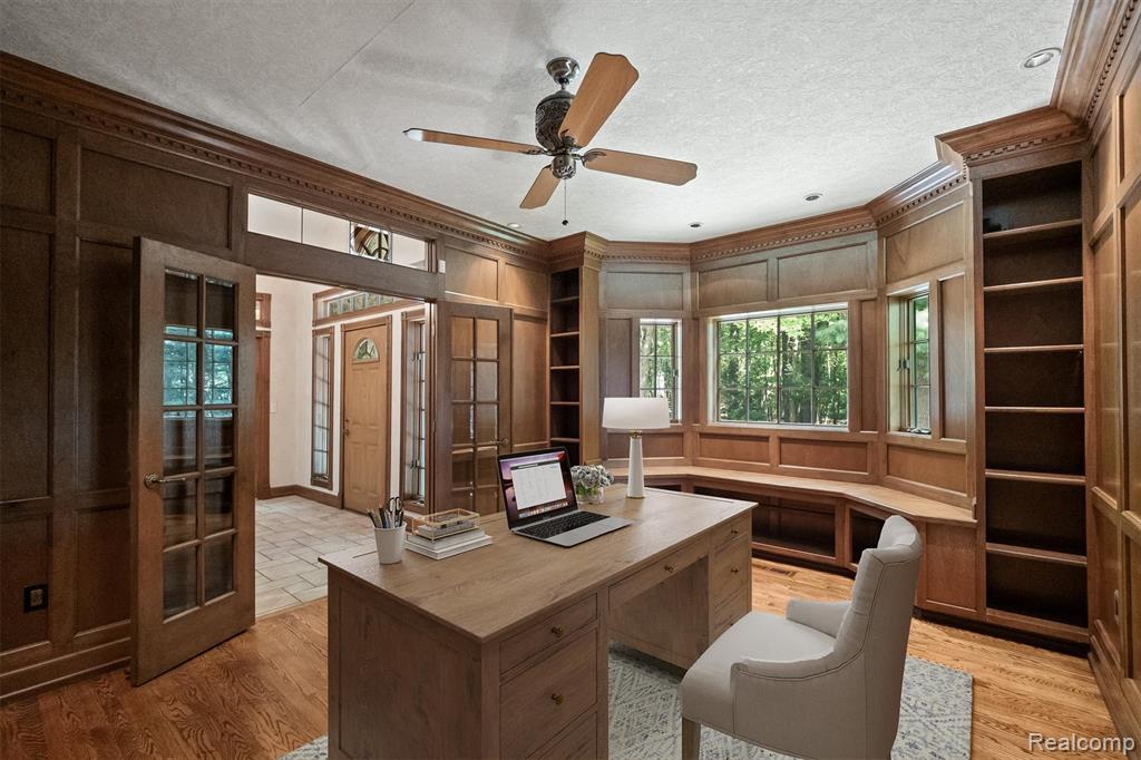 9736 Cross Creek Drive, South Lyon, MI 48178 — Photo 14