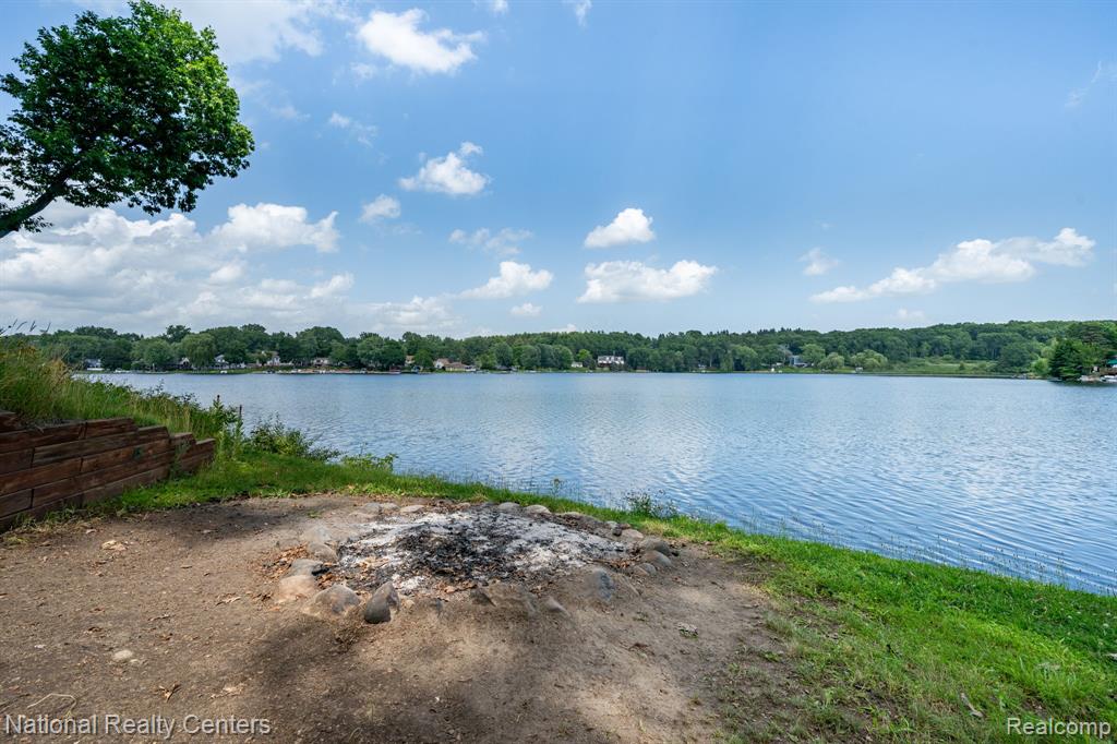 3627 Merritt Lake Drive, Metamora, MI 48455 — Photo 56