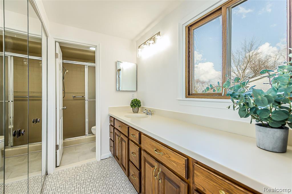 1937 Alhambra Drive, Ann Arbor, MI 48103 — Photo 33