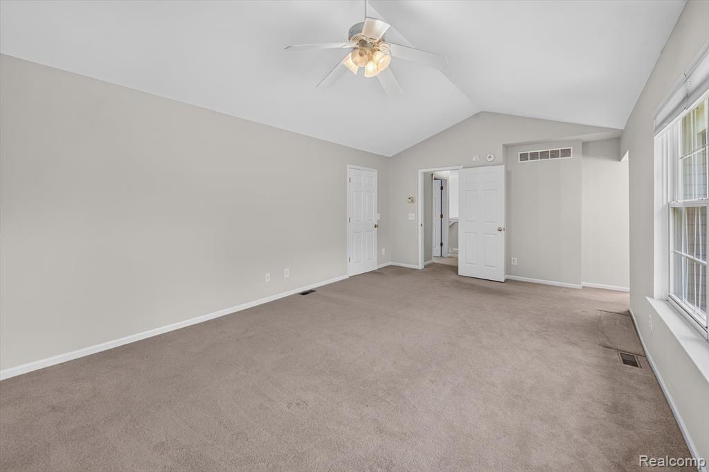 4895 Greenview Drive, Commerce Twp, MI 48382 — Photo 25