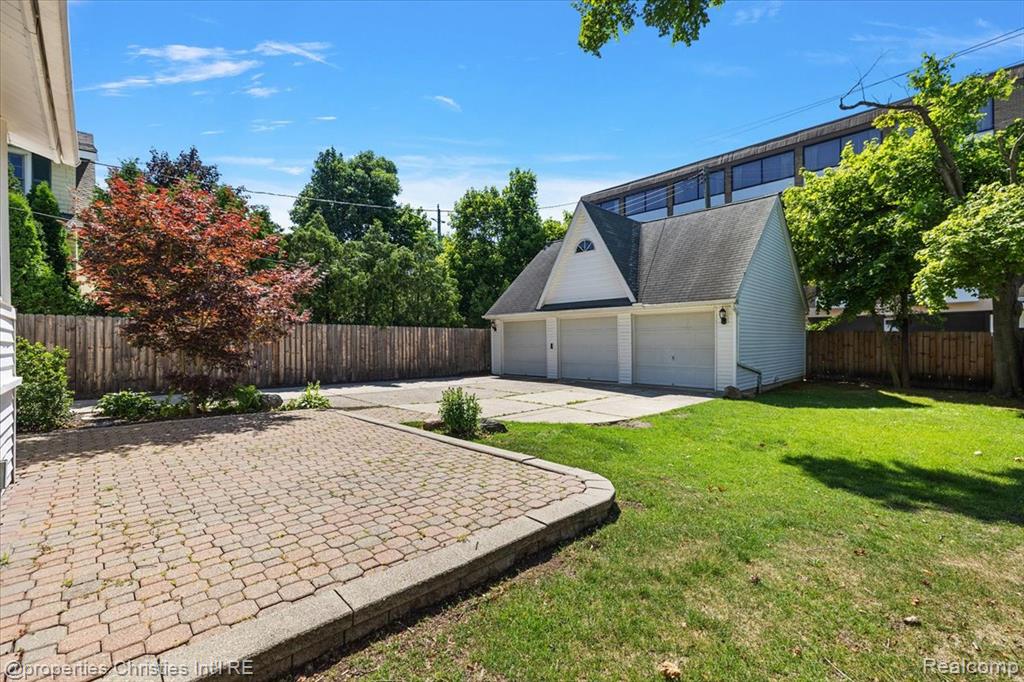 524 Oakland Avenue, Birmingham, MI 48009 — Photo 39