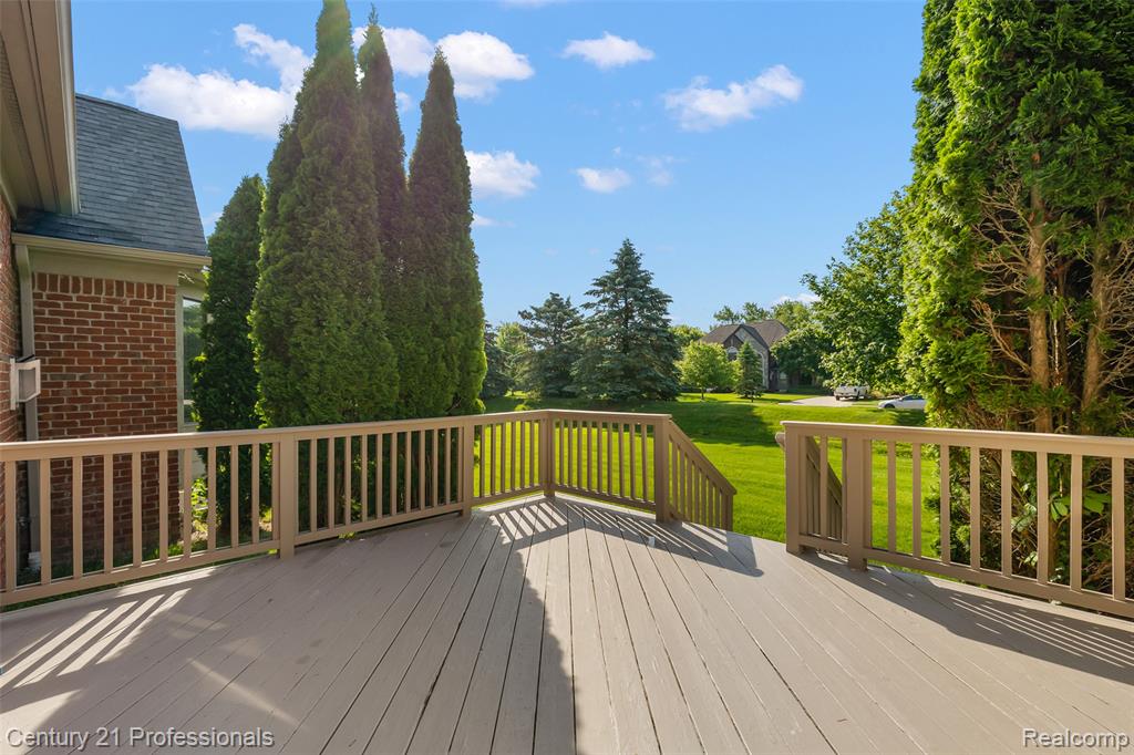 4013 Ardsley Court, Clarkston, MI 48348 — Photo 3