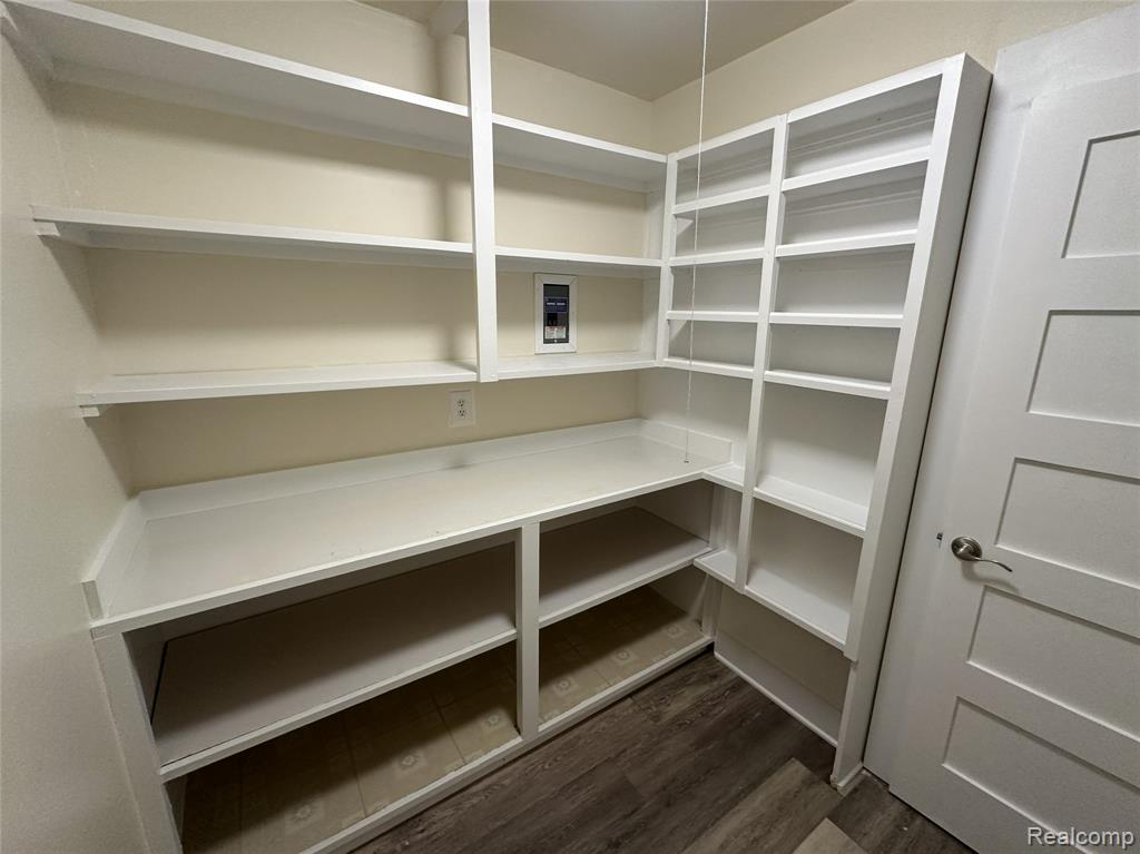 401 W Broad Street, Linden, MI 48451 — Photo 20