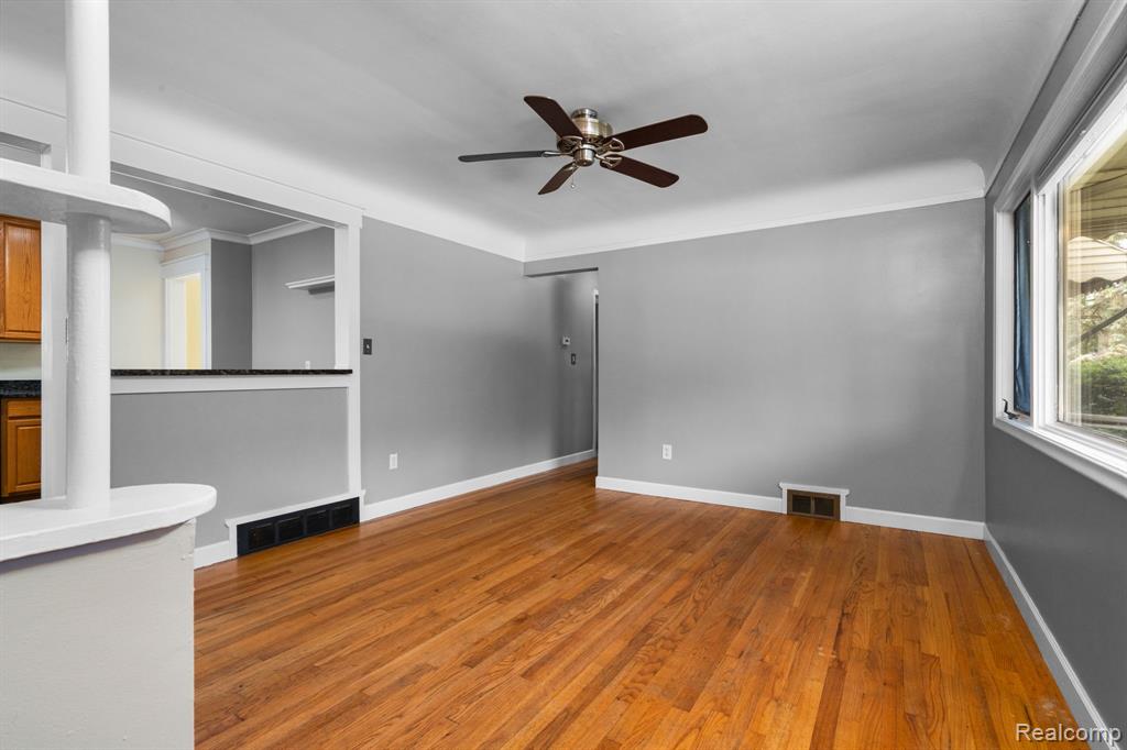 790 Friar Drive, Milford, MI 48381 — Photo 16