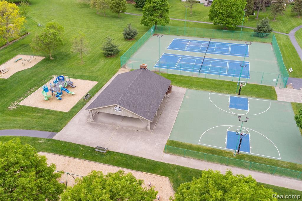 41988 BAINTREE Circle, Northville, MI 48168 — Photo 71