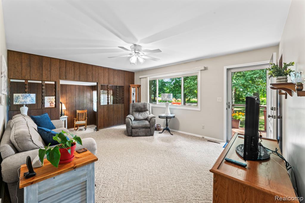 1075 Indian Road, Lapeer, MI 48446 — Photo 6